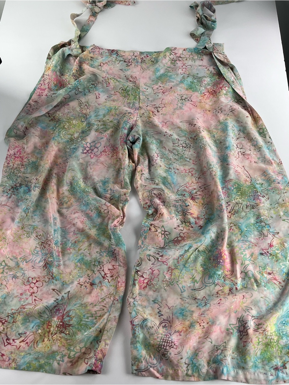 Title

Go Fish Boho Floral Harem Jumpsuit Open Side Dropped Crotch